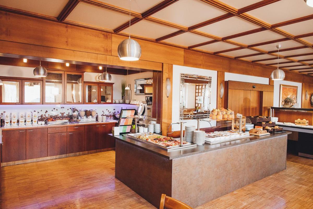 Hotel Attersee Seewalchen Kültér fotó